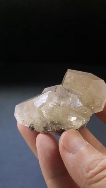 ．艾莉希亞寶石水晶．A6 湖北大冶方解石 大晶體方解石 類賓士方解石 смотреть онлайн