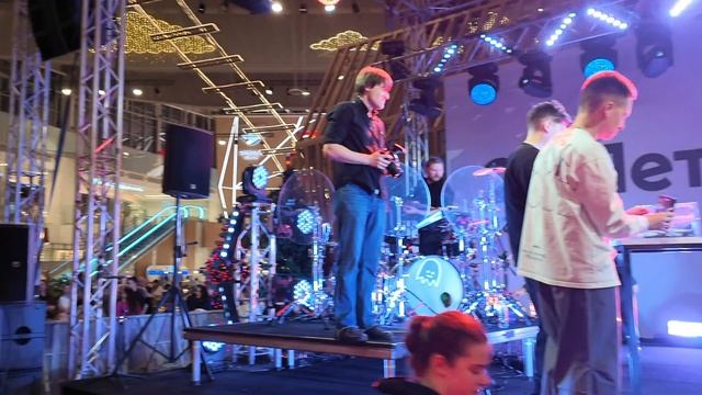 Мега Химки кульминация розыгрыша автомобиля LIVAN S6PRO смотреть онлайн