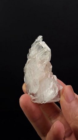 ．艾莉希亞寶石水晶．31 哥倫比亞縫合水晶 Faden Quartz 縫合水晶簇 水晶簇 白水晶 白水晶簇 水晶柱