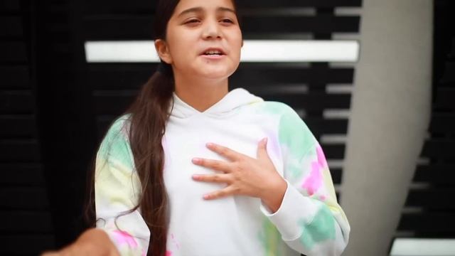 Abigail V - Lemonade смотреть онлайн