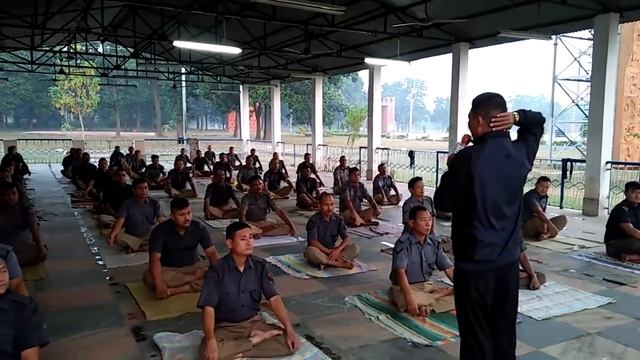 E.F.R.stc yog Sibir Salua karo Yog Raho Nirog  | Hem Sunwar смотреть онлайн