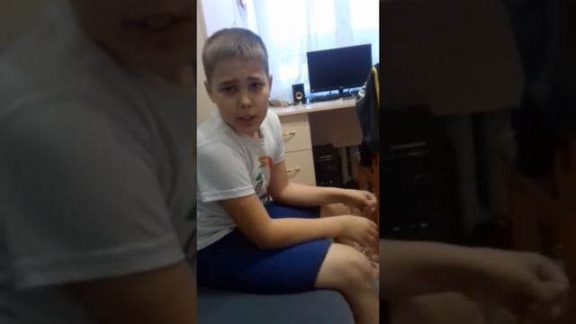 Сценка:Учитель и ученик на уроке русского языка.