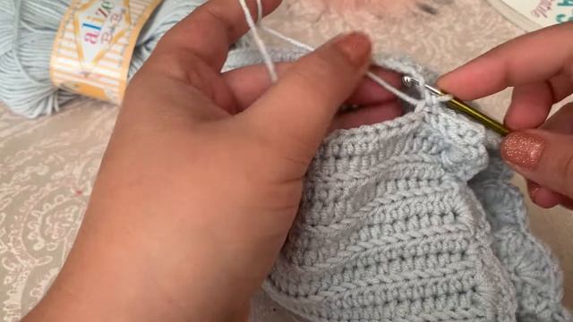 Căciuliță croșetată Oanna”s смотреть онлайн