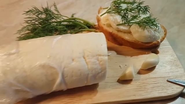 А мы тут вкусняшками балуемся! :) смотреть онлайн