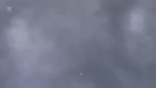 Anti-gravity Green Flash Light UFO sightings - 2022 | @SECRETSPACETUBE20 смотреть онлайн