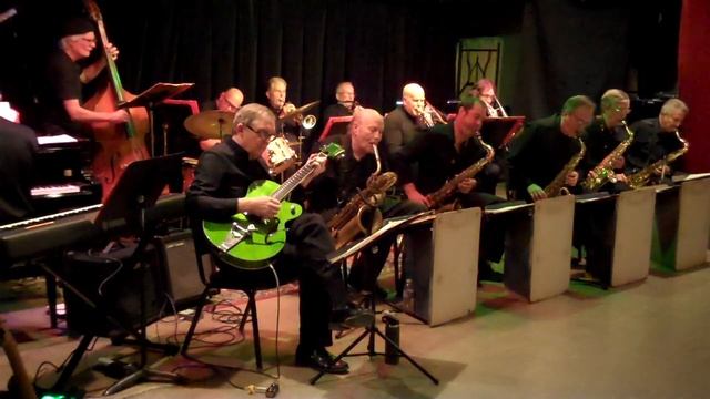 moon river смотреть онлайн