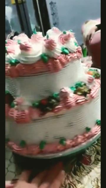 تورتة الفراولة الاسفنجيه #shorts смотреть онлайн