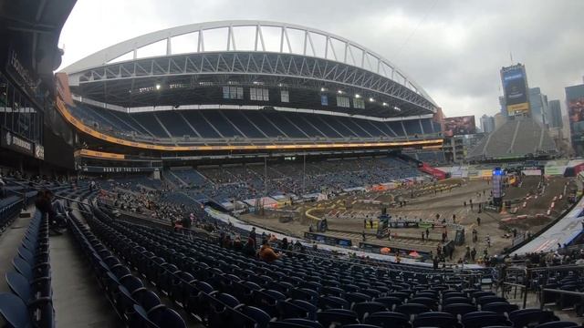 SUPERCROSS SEATTLE AT LUMEN FIELD STADIUM 2024 смотреть онлайн