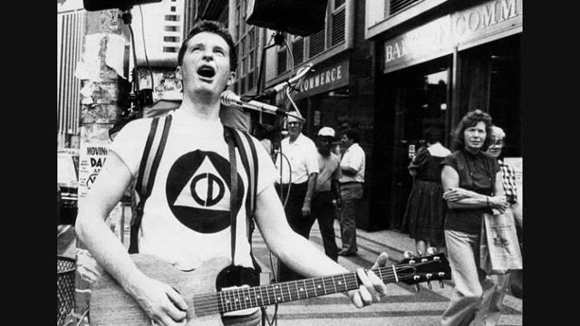 Billy Bragg - (White Man) in Hammersmith Palais - (Joe Strummer Tribute Gig) смотреть онлайн