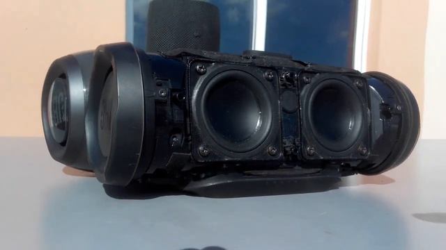 Jbl charge 3  Pulse 3 Perfect focus low frequency mode 80 vol.  connect 