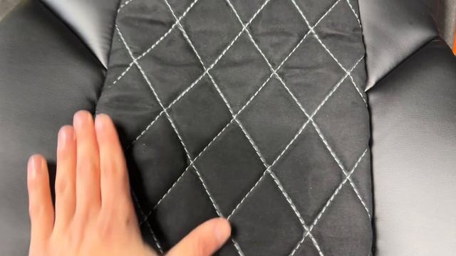 Чехлы на сиденья DINAS модель DRIVE Экокожа черная + алькантара черная РОМБ белый шов , Ориг av3.by смотреть онлайн