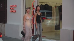 4K. Beautiful Girls On The Streets Of Moscow.