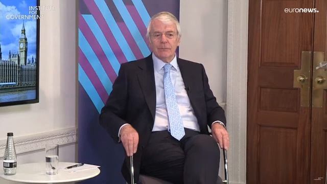 Ex UK PM John Major speaks on standards in democracy смотреть онлайн