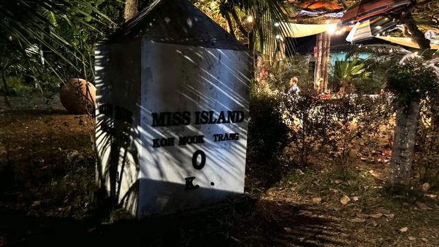 Miss Island & Koh Mook смотреть онлайн