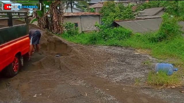 Wanita Hebat Berhijab || L300 old Muat Pasir Super Kilat смотреть онлайн