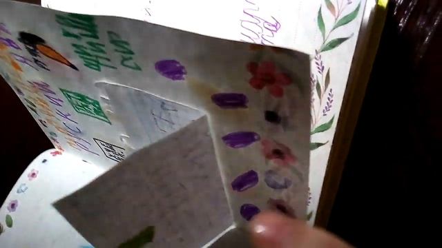 Рита рисует картину 