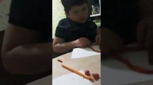 Занятие с сыпучими материалами на сенсомоторику