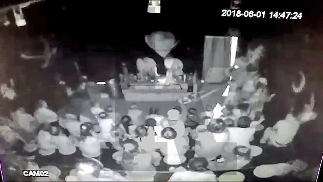 Видео возгорания в иркутском ТЦ, где пострадали восемь детей смотреть онлайн