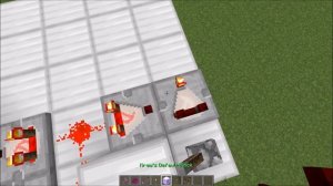 Redstone Quickie: Comparator Oscillator Clock