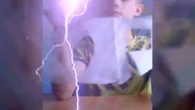 Играю в разрежь за время. 1# часть - квадрат + круг смотреть онлайн