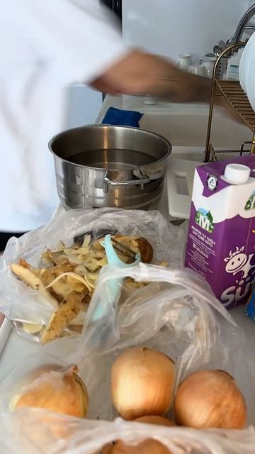 Таймлапс. Чистим картошку рецепт кыстыбый с картошкой и грибами