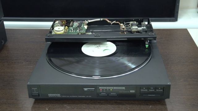 Как устроен Kenwood KP-727, что внутри? смотреть онлайн