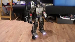 Robosen Megatron, Still Cool But Still Expensive | #transformers Robosen Flagship Megatron Review