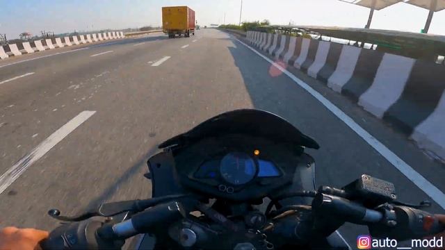 Bajaj Pulsar RS200 BS4 vs yamaha R15 v3 Bs4 Long Race || Race Battle  @motorrads47 #racing #race #r смотреть онлайн