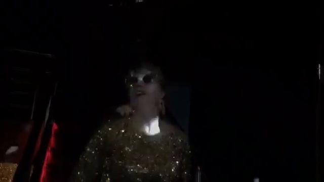 Девочка -Зажигалка !)  Автор песни *Горячей огня* - Марина Shi Kar dOS )