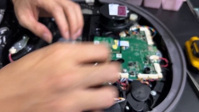 Sửa lỗi LDS báo kẹt "My laser distance sensor is blocked please clean it" смотреть онлайн