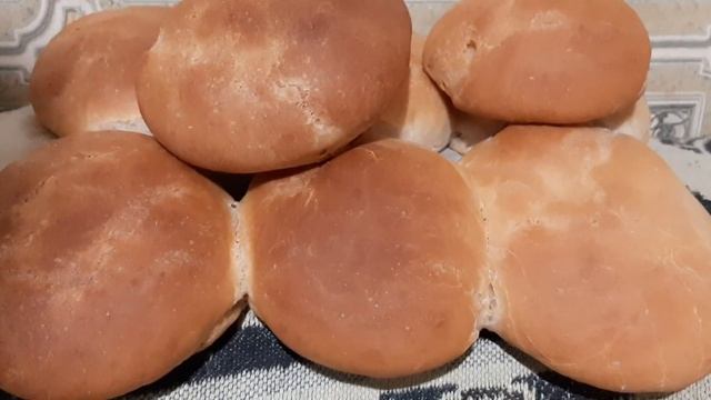 Вкусные домашние булочки 🍔🍔🍔 ноября 🍁 Мира всем🙏🏼 и Добра 🙏🏼 Здоровья  🙏🏼 и Благополучия 🙏🏼