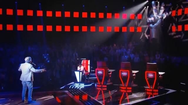 ПАРЕНЬ ВЕЛИКОЛЕПНО ПОЕТ смотреть онлайн