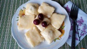 Ленивые вареники с творогом и вишней