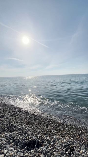 Спокойное море в Сочи  #жизньвсочи #море #сочи #инвестиции #купитьквартирувсочи