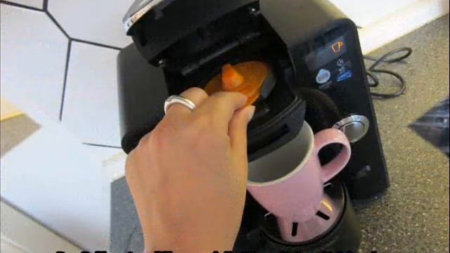 Tassimo T 55 in Betrieb nehmen смотреть онлайн