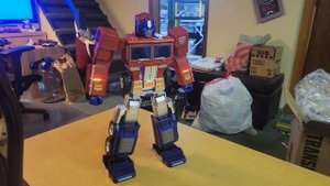 HASBRO PULSE ROBOSEN TRANSFORMERS G1 OPTIMUS PRIME AUTO CONVERTING voice commands unboxing