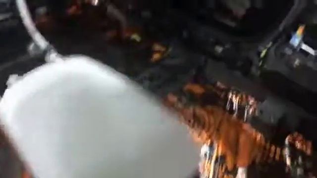 Дополнительная вибро-шумоизоляция всего автомобиля целиком создает внутри атмосферу домашнего уюта смотреть онлайн