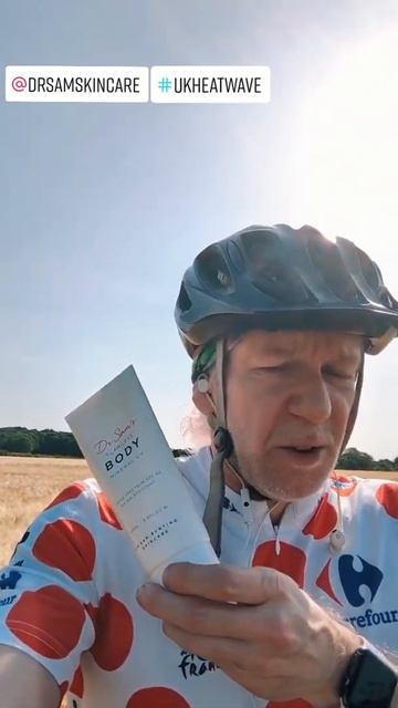 @DrSamBunting's Flawless Body Mineral UV #shorts смотреть онлайн