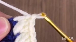 Плотный узор крючком.