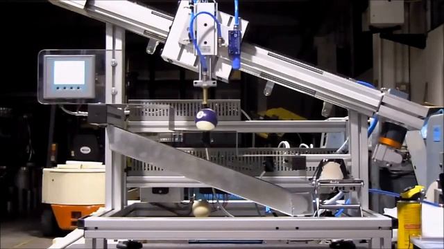 Pick and place robot for school thesis done with vacuum components of Vuototecnica смотреть онлайн