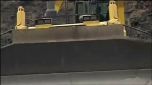 World's Biggest Bulldozer Komatsu D575A