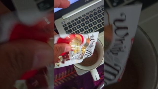 Kopiko Mocha vs Torabika Cappuccino!! Which is the best coffee?