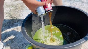 EXPERIMENT Big Blue Worm Toothpaste From Coca cola ,Sprite ,Fanta , Mirinda and MENTOS