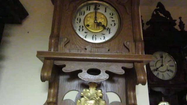 Часы настенные Junghans