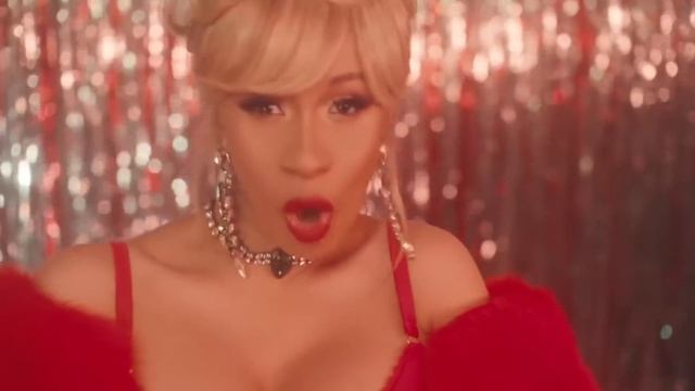 Nicki Minaj Disses Cardi B At Met Gala 2018  Hollywoodlife