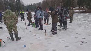 Динамичная рыбалка на Верхнем. Клёвое место Лосиный остров.