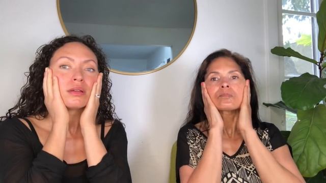 The BEST Facial Exercises✨ Mom's Facial Exercise Routine Revealed смотреть онлайн