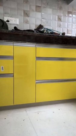 Self closing modular kitchen #2023 #top #shorts #viral #Modular #kitchen#fevicol #acrylic #furnitur