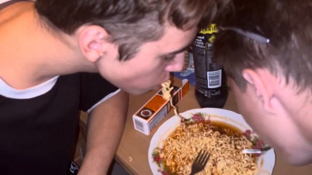 САМАЯ ОСТРАЯ ЛАПША В НАШЕЙ ЖИЗНИ 2 | теперь точно самая острая смотреть онлайн