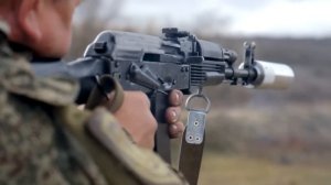 Why did Russian Soldiers in Afghanistan Use AK-74, but the Spetsnaz Prefer Old AKMs